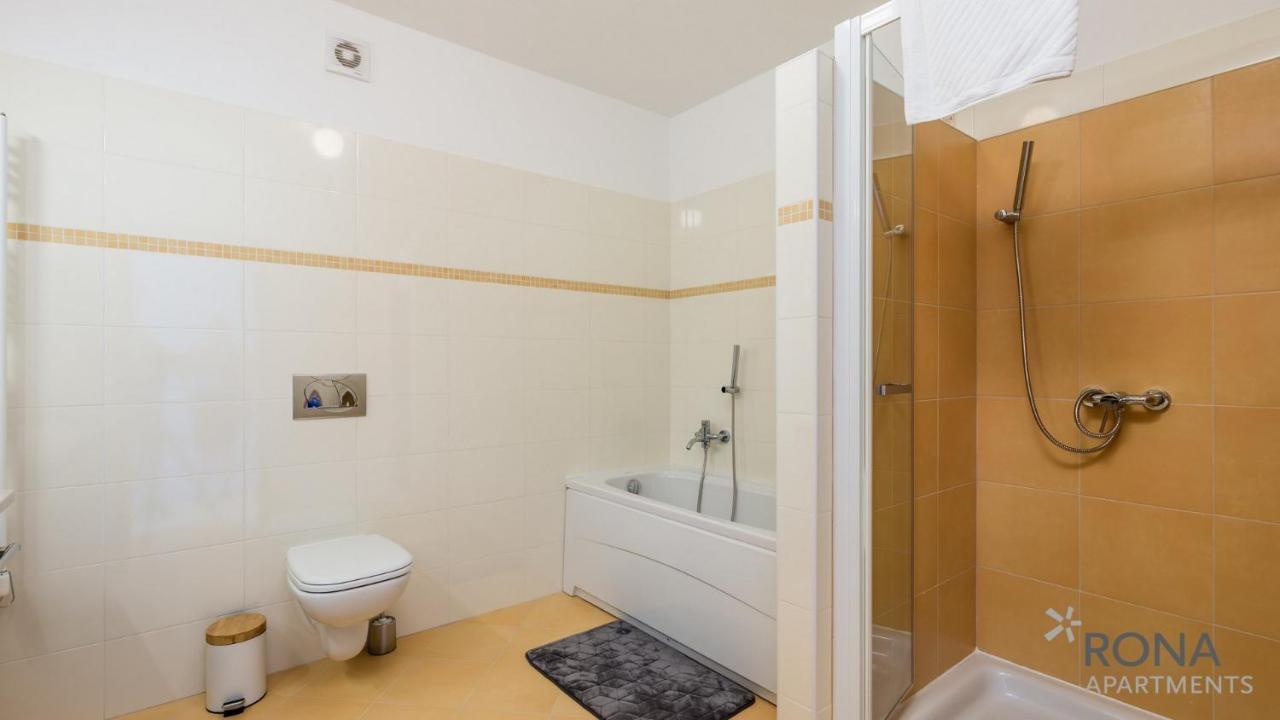 Rona Apartment Denis Умаг Екстериор снимка