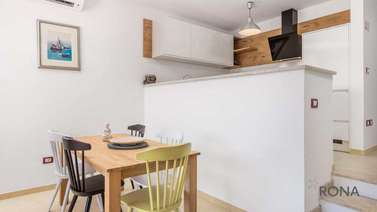 Rona Apartment Denis Умаг Екстериор снимка