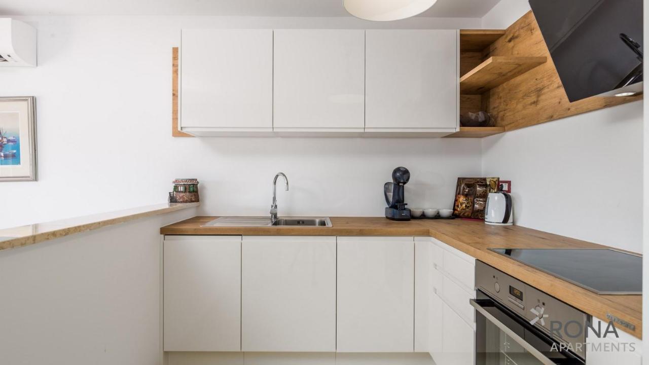 Rona Apartment Denis Умаг Екстериор снимка